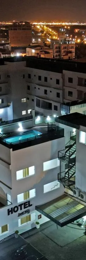 Bella Vista Hotel - Encarnación，位于恩卡纳西翁的酒店