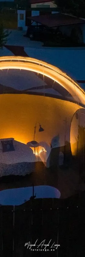 Burbuja AntiSaturno - Glamping Alto Tajo，位于Ablanque的酒店