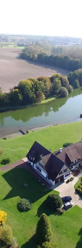 Domaine d'Aveluy，位于Aveluy的酒店