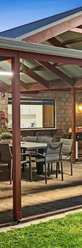 The Shamrock Luxury Retreat，位于Paringa的酒店