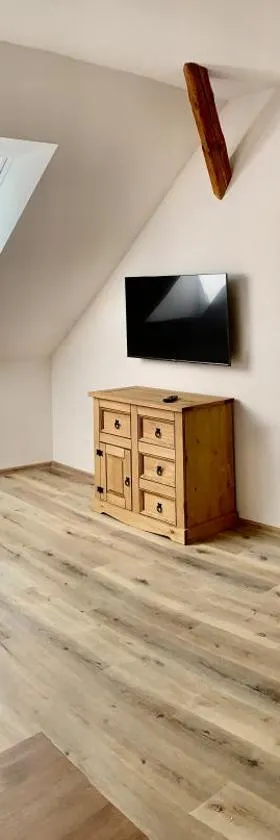 Apartmány Statek Bezdědice，位于Hostomice的酒店