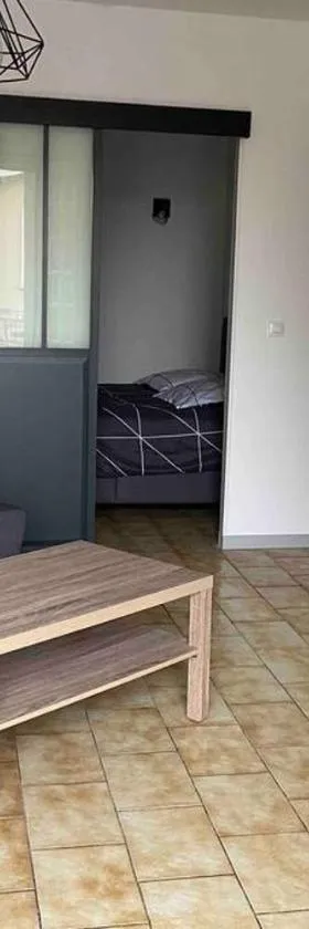 Appartement chaleureux au cœur d un village classé，位于Villebois-Lavalette的酒店
