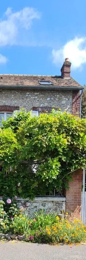 Le petit nid d'aigle - Giverny，位于吉维尼的酒店