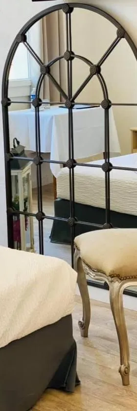 Hôtel Restaurant La Plage，位于罗讷河畔圣路易港的酒店