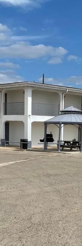 Dilley executive inn，位于Dilley的酒店