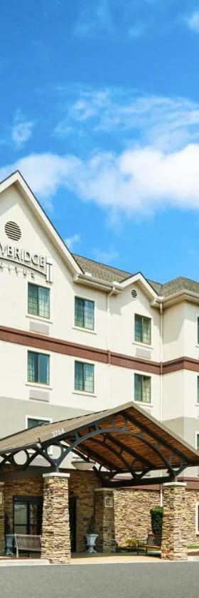 达勒姆住桥套房酒店 - 教堂山 - RTP，位于达拉姆的酒店