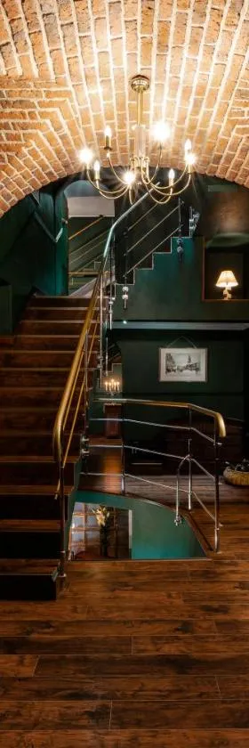 Baron Boutique Hotel，位于耶莱尼亚古拉的酒店