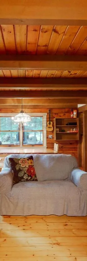 Cabin on the Ridge，位于Tinkerville的酒店