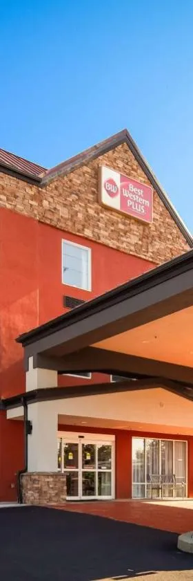 贝斯特韦斯特坎伯兰酒店，位于新坎伯兰的酒店