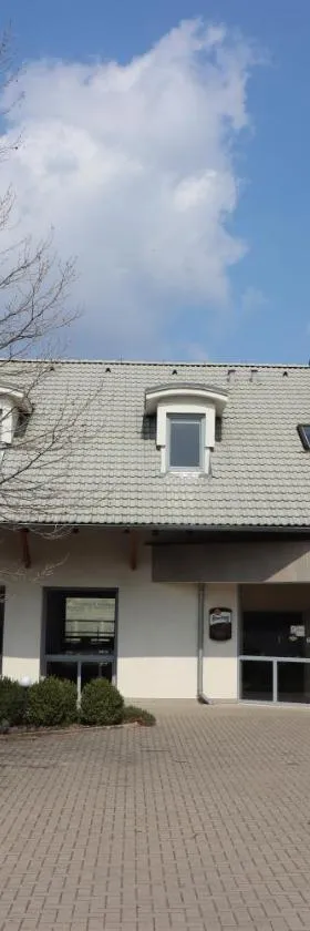 Blatenský dvůr，位于帕尔杜比采的酒店