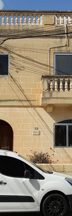 Dynesty B&B，位于比尔泽布贾的酒店