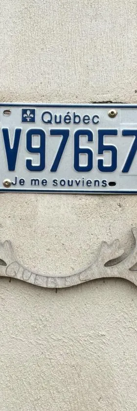 le Québec，位于Arrigny的酒店