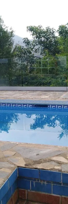 Casa Rural Guadiaro，位于El Colmenar的酒店