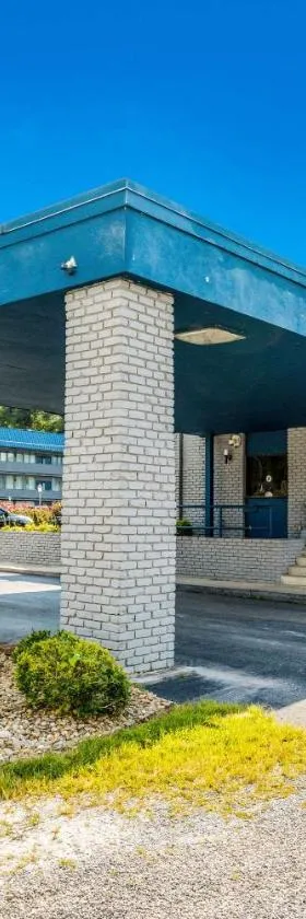 Suburban Studios Middlesboro，位于Middlesboro的酒店
