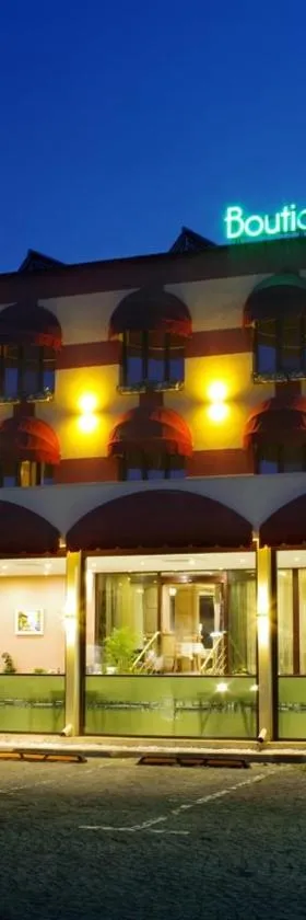 Boutique Hotel VSK Kentavar，位于德里亚诺沃的酒店