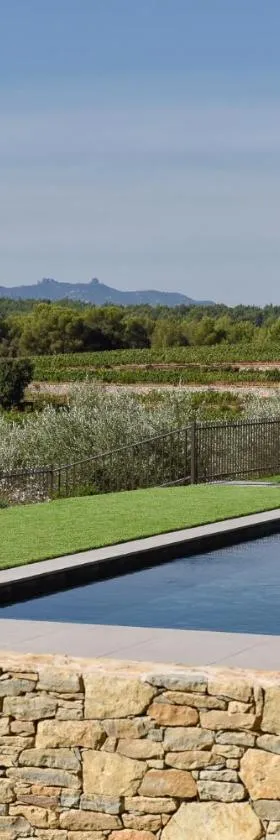Domaine de la Galinière，位于勒鲁热新堡的酒店