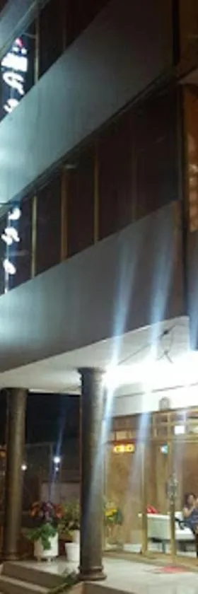 Hotel Premier Inn，位于曼塔的酒店