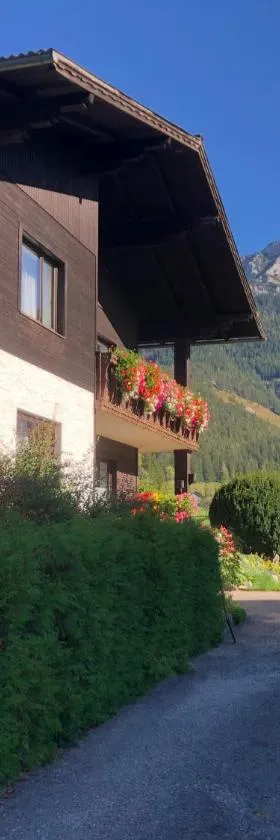 Gästehaus Wasserburger，位于Kernhof的酒店