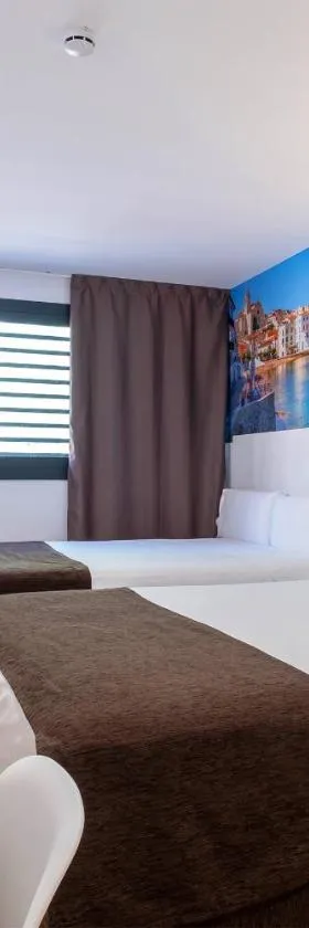 Hotel BESTPRICE Girona，位于赫罗纳的酒店