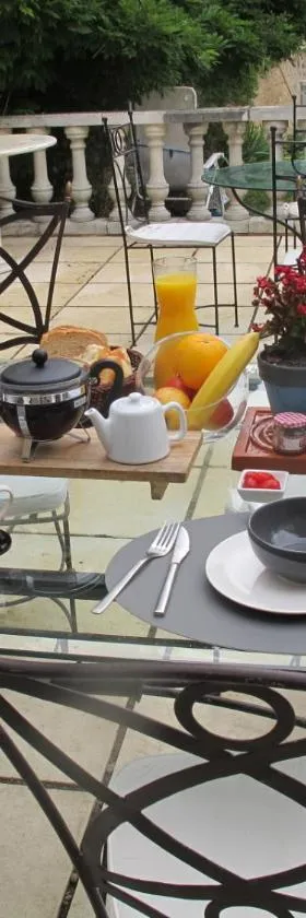 ChezLola，位于Civray的酒店