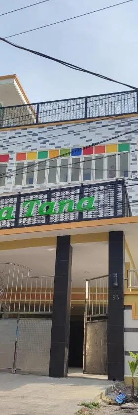 La Tana Hotel，位于Bagongsabrangan的酒店