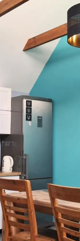 W20 Hostel，位于Golędzinów的酒店