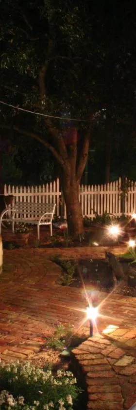 Rosebridge House Bed & Breakfast Adult Retreat，位于Gooseberry Hill的酒店