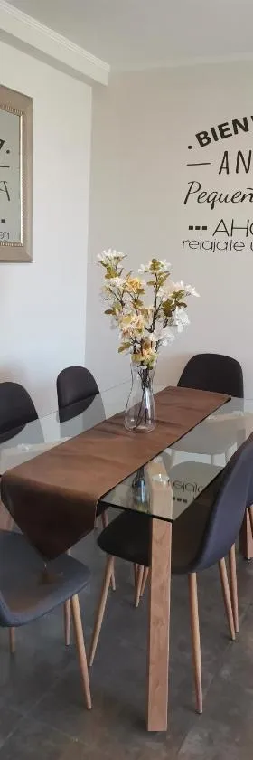 Hermoso departamento full equipado，位于科金博的酒店