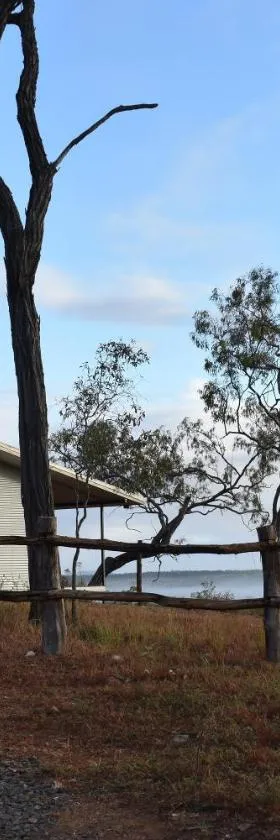 Ironbark House，位于Dimbulah的酒店