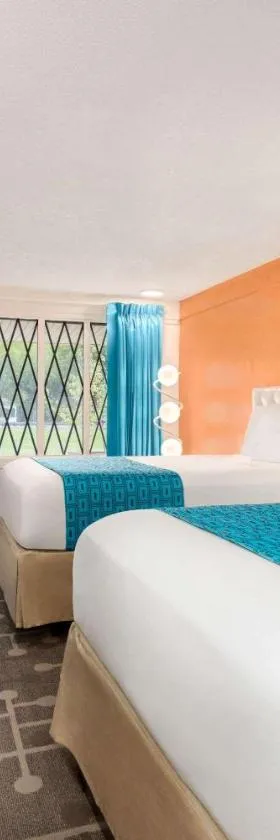 Dover Inn and Suites，位于Dover的酒店