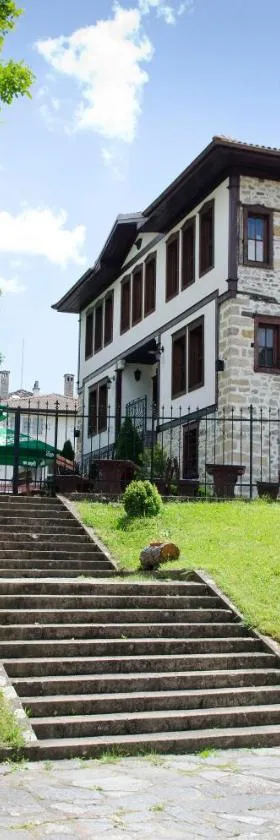 Petko Takov's House，位于斯莫梁的酒店