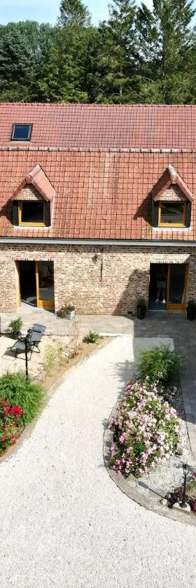 La Mésangeraie Gîte Chambres d'hôtes，位于Monts-en-Ternois的酒店