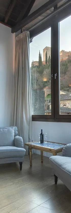 阿尔拜辛光芒酒店，位于格拉纳达的酒店