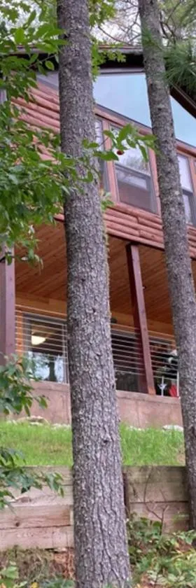 Camp Two Loons，位于牛津的酒店