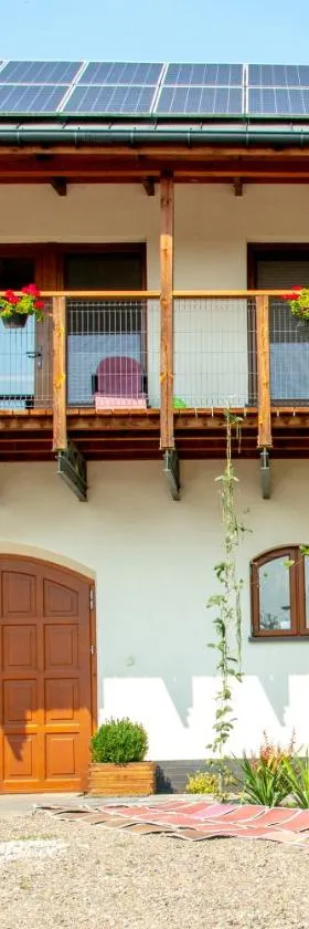 Winnica Płochockich Country House，位于Pielaszów的酒店