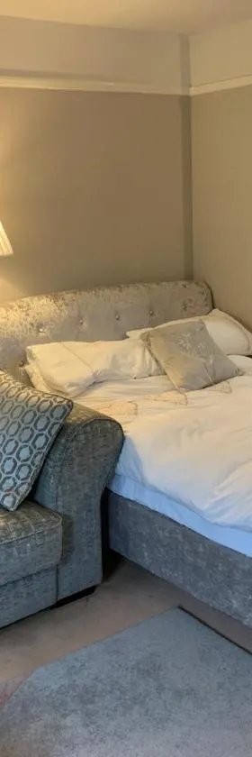 Debbie’s Digs，位于阿什福德的酒店