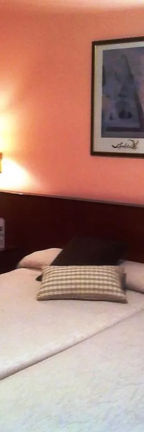 拉苏酒店，位于塞奥-德乌赫尔的酒店