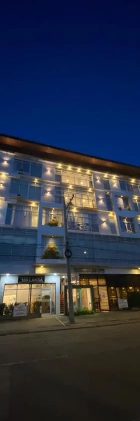 Tely's Bed & Breakfast Iloilo powered by Cocotel，位于伊洛伊洛的酒店