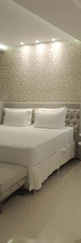 Star Hotel，位于伊塔佩鲁纳的酒店