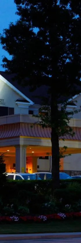 福克斯霍洛酒店，位于伍德伯里的酒店