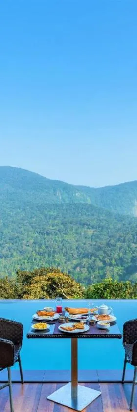 Shola Crown Resort - Munnar，位于钦纳卡纳的酒店
