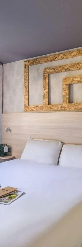 greet Hotel Bordeaux Aeroport，位于梅里尼亚克的酒店