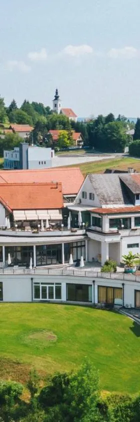 Hotel Garni am Seggauberg，位于莱布尼茨的酒店