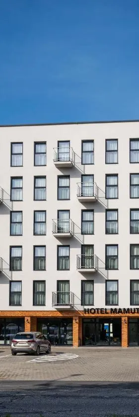 Hotel Mamut，位于波普拉德的酒店