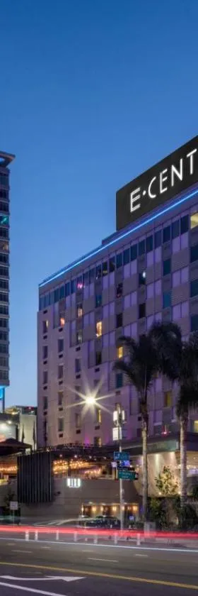 E Central Hotel Downtown Los Angeles，位于洛杉矶的酒店
