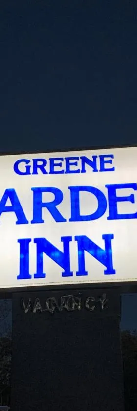 Green Garden Inn，位于格林斯伯勒的酒店