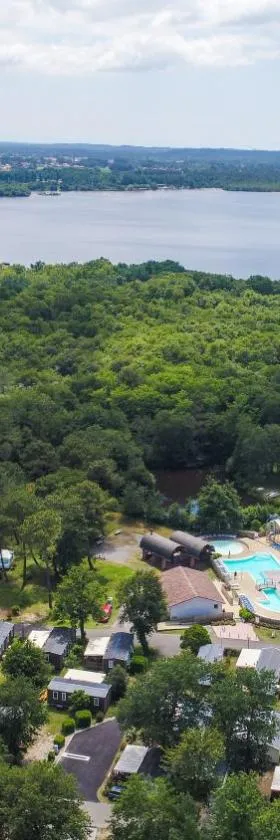 CAMPING AZU'RIVAGE，位于Azur的酒店