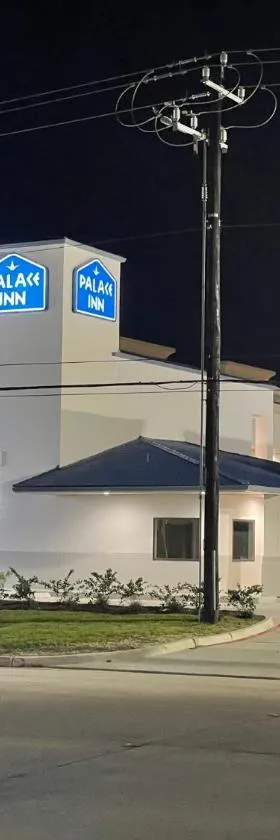 Palace Inn Blue - Garth Rd，位于贝敦的酒店