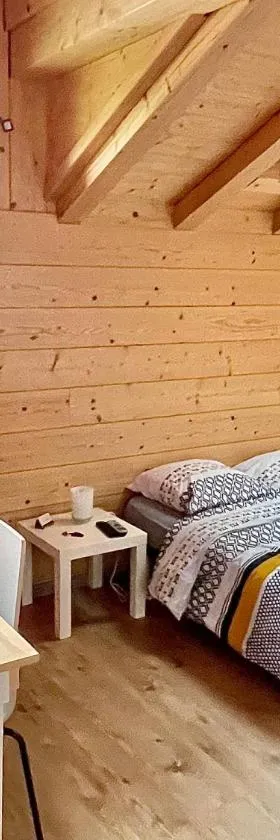 Chambre privée au pied des pistes - Chambre chez l'habitant - ChaletNelda com，位于拉穆拉的酒店