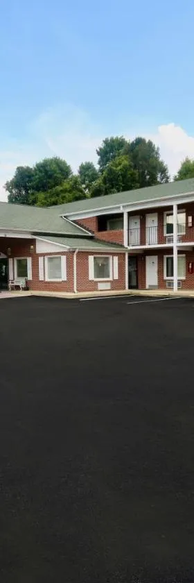 Hamilton Inn Jonesville I-77，位于Jonesville的酒店